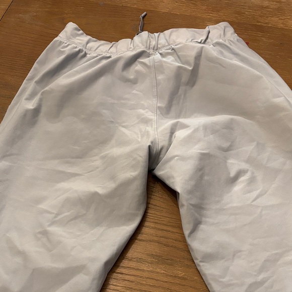 Under Armour Light Gray Performance Pants - Picture 5 of 6